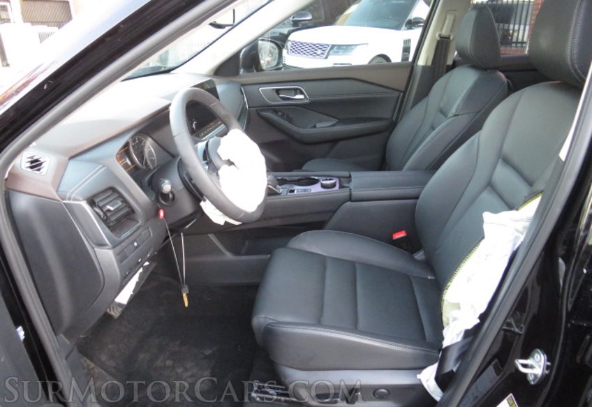 2021 Nissan Rogue - Image 35