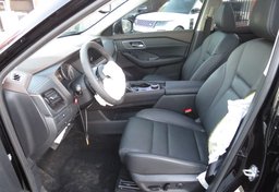 2021 Nissan Rogue - Image 35