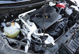 2021 Nissan Rogue - Image 15