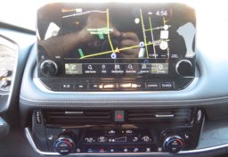 2021 Nissan Rogue - Image 19