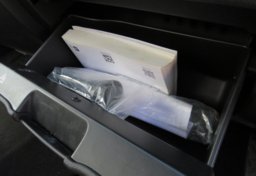 2018 Chevrolet Silverado 1500 - Image 32