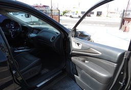 2018 Infiniti QX60 - Image 20