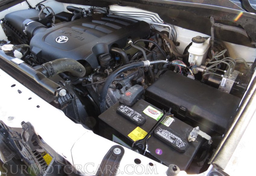 2014 Toyota Sequoia - Image 58