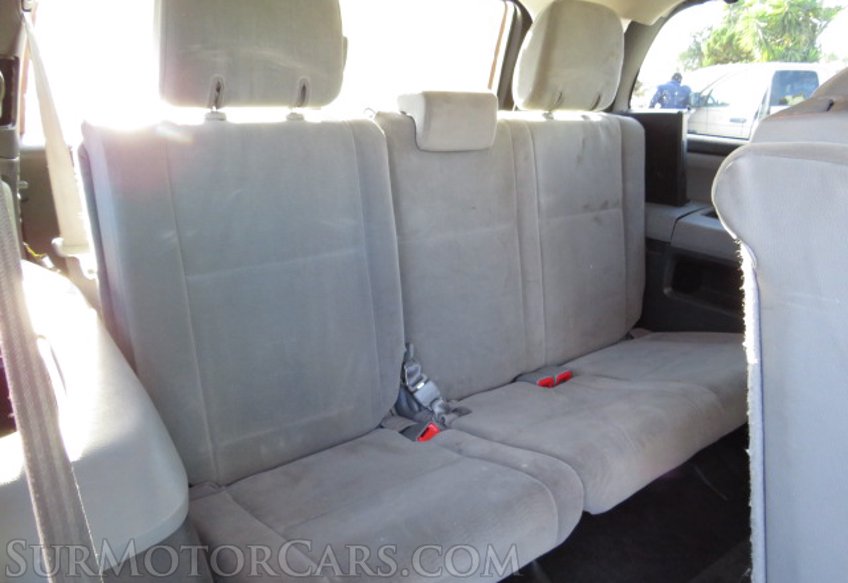 2014 Toyota Sequoia - Image 33