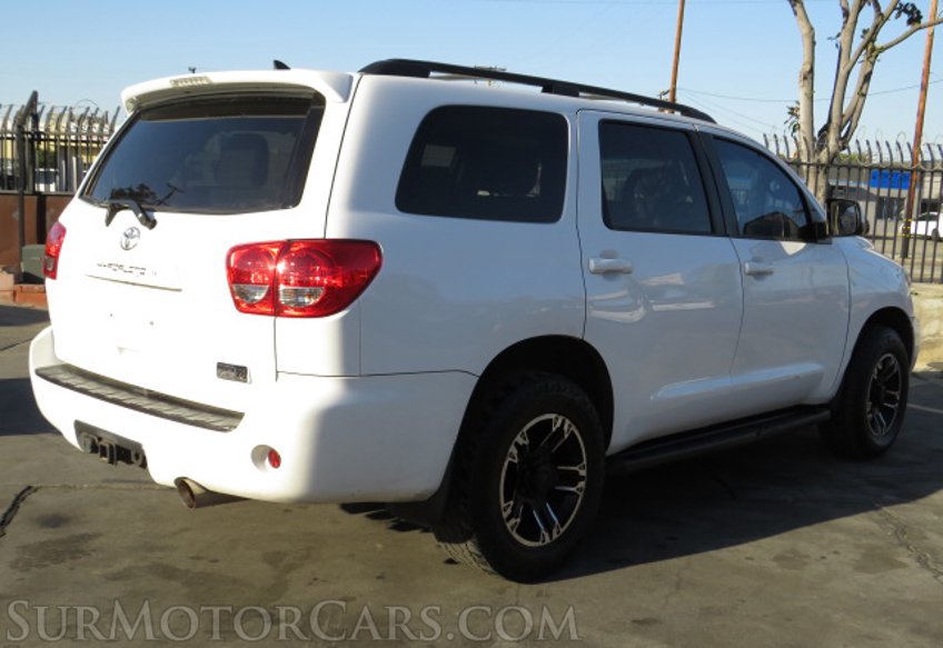 2014 Toyota Sequoia - Image 7