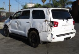 2014 Toyota Sequoia - Image 8