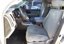 2014 Toyota Sequoia - Image 23