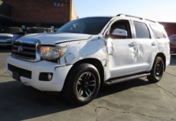 2014 Toyota Sequoia - Image 4