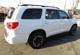 2014 Toyota Sequoia - Image 9