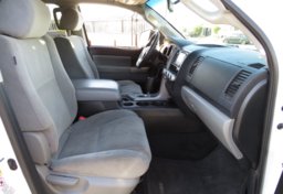 2014 Toyota Sequoia - Image 24