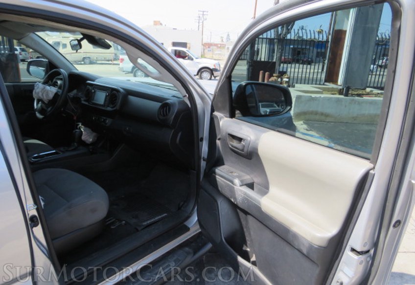 2018 Toyota Tacoma - Image 19