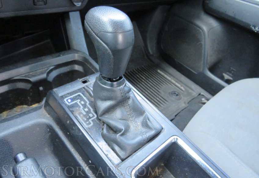 2018 Toyota Tacoma - Image 32