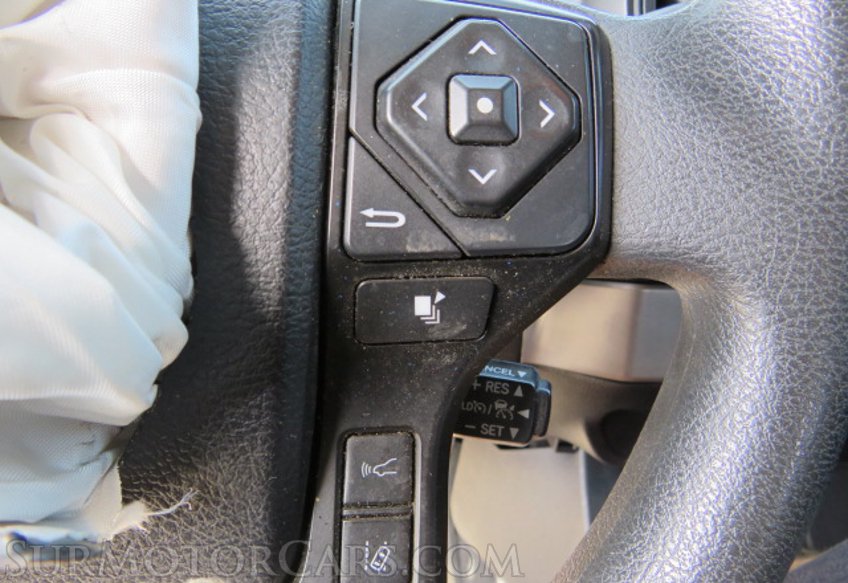 2018 Toyota Tacoma - Image 34
