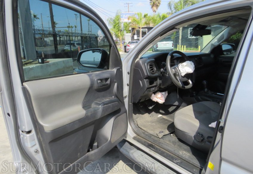 2018 Toyota Tacoma - Image 18
