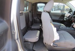 2018 Toyota Tacoma - Image 27