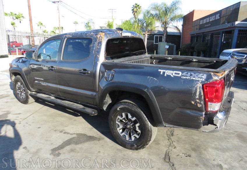2017 Toyota Tacoma - Image 9
