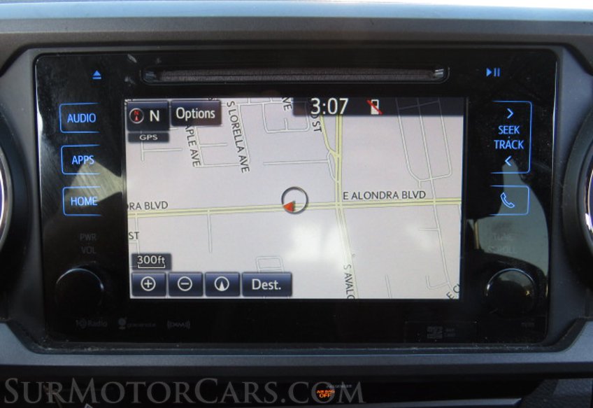 2017 Toyota Tacoma - Image 32