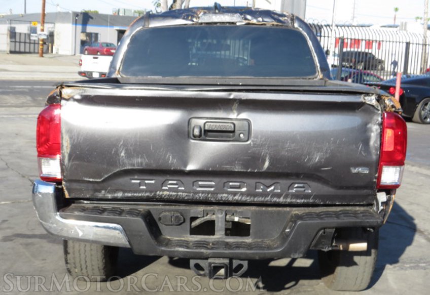 2017 Toyota Tacoma - Image 13