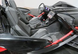 2016 Polaris SLINGSHOT - Image 19