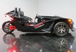 2016 Polaris SLINGSHOT - Image 8