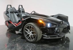 2016 Polaris SLINGSHOT - Image 2