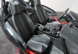 2016 Polaris SLINGSHOT - Image 21