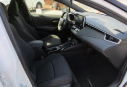 2021 Toyota Corolla Hatchback - Image 32