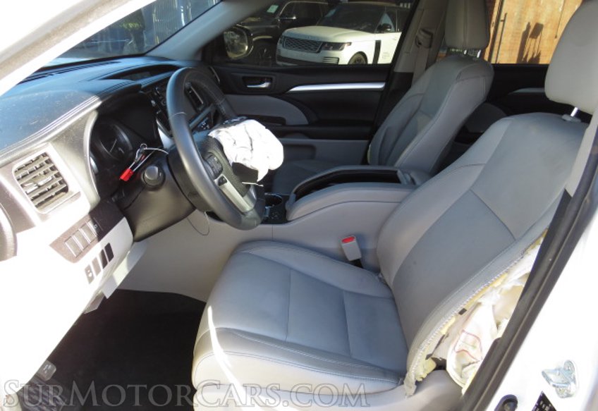 2016 Toyota Highlander - Image 27