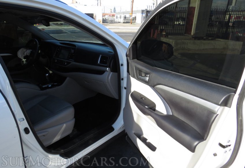 2016 Toyota Highlander - Image 23