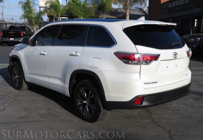 2016 Toyota Highlander - Image 8