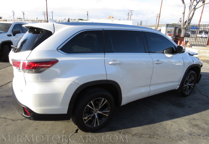 2016 Toyota Highlander - Image 9