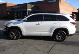 2016 Toyota Highlander - Image 5