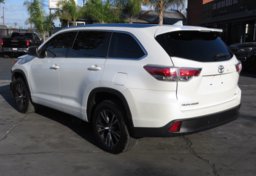 2016 Toyota Highlander - Image 8