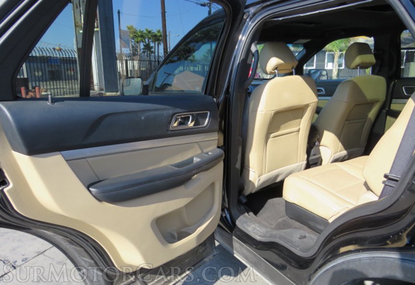 2016 Ford Explorer - Image 25