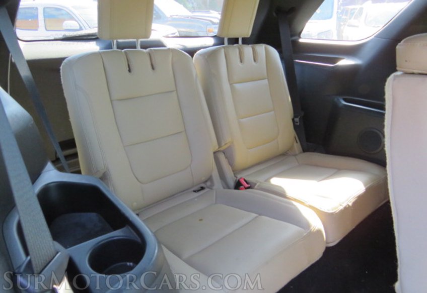 2016 Ford Explorer - Image 32