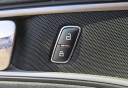 2016 Ford Explorer - Image 44