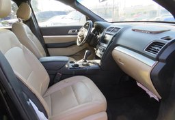 2016 Ford Explorer - Image 22