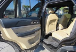 2016 Ford Explorer - Image 25