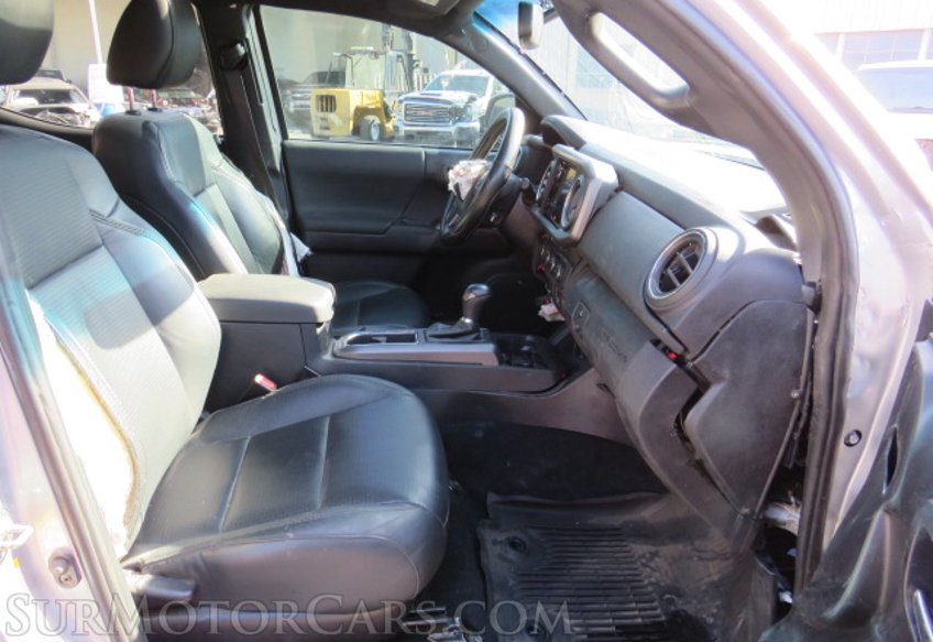 2019 Toyota Tacoma 4WD - Image 28