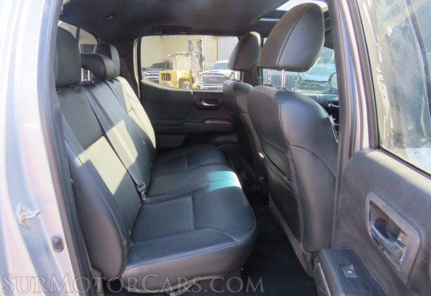 2019 Toyota Tacoma 4WD - Image 32