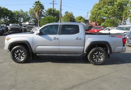 2019 Toyota Tacoma 4WD - Image 5