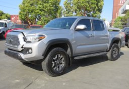 2019 Toyota Tacoma 4WD - Image 3