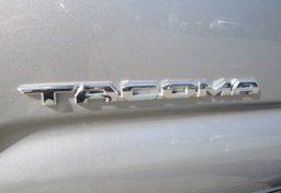 2019 Toyota Tacoma 4WD - Image 21