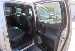 2019 Toyota Tacoma 4WD - Image 30