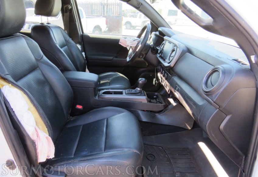 2020 Toyota Tacoma 4WD - Image 26