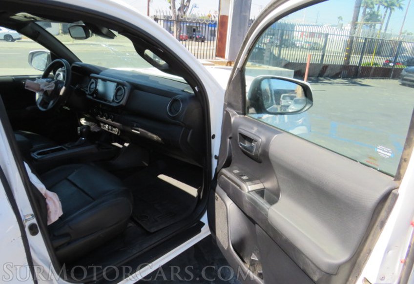 2020 Toyota Tacoma 4WD - Image 23