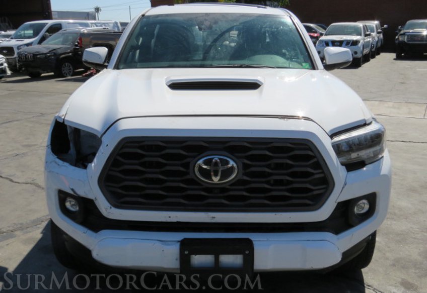2020 Toyota Tacoma 4WD - Image 17
