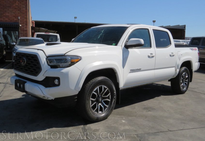 2020 Toyota Tacoma 4WD - Image 3