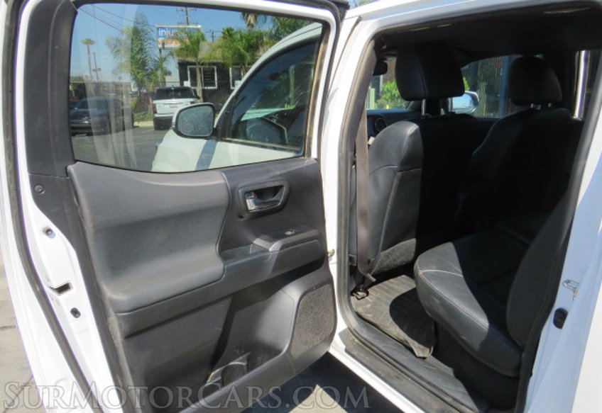 2020 Toyota Tacoma 4WD - Image 28