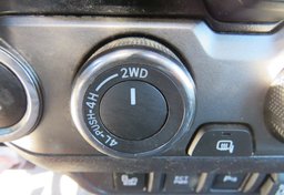 2020 Toyota Tacoma 4WD - Image 43